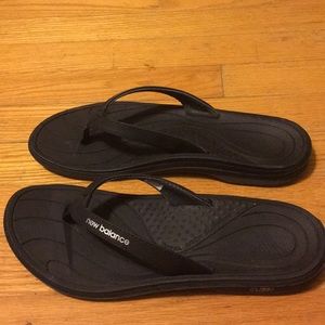 New balance Flip Flops